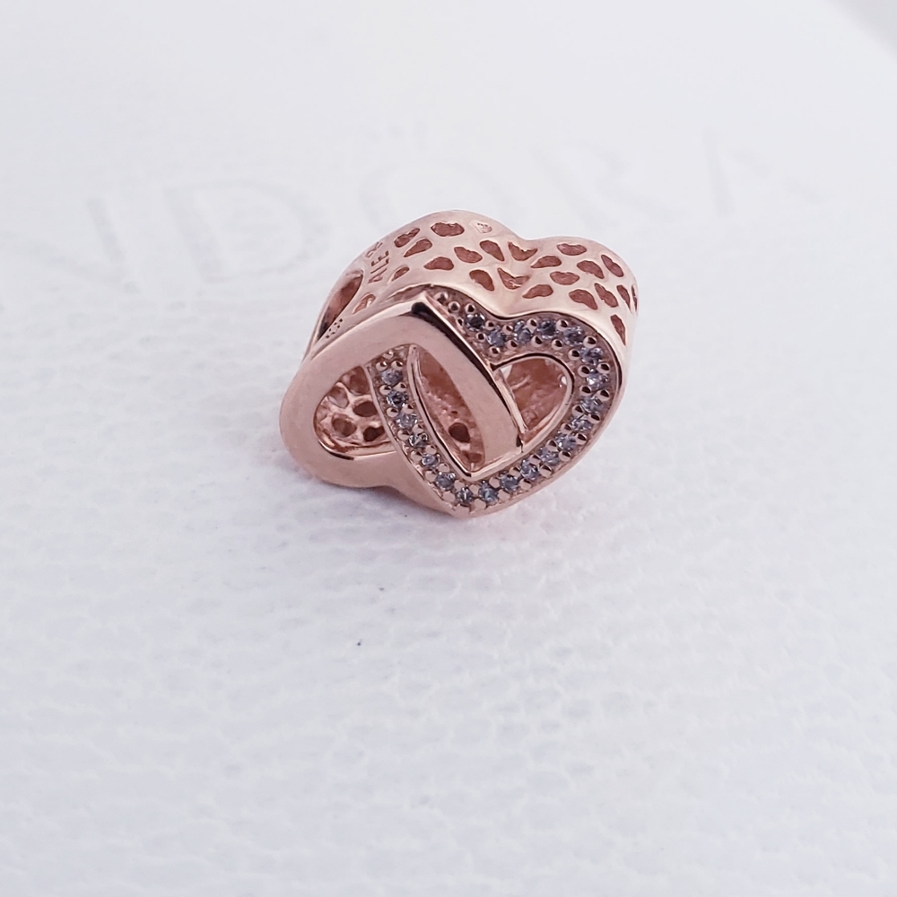 ❤️Authentic Pandora ⭐️RETIRED⭐️ ROSE LOVE CHARM